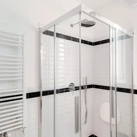 Residenza Silvana شقة كومو